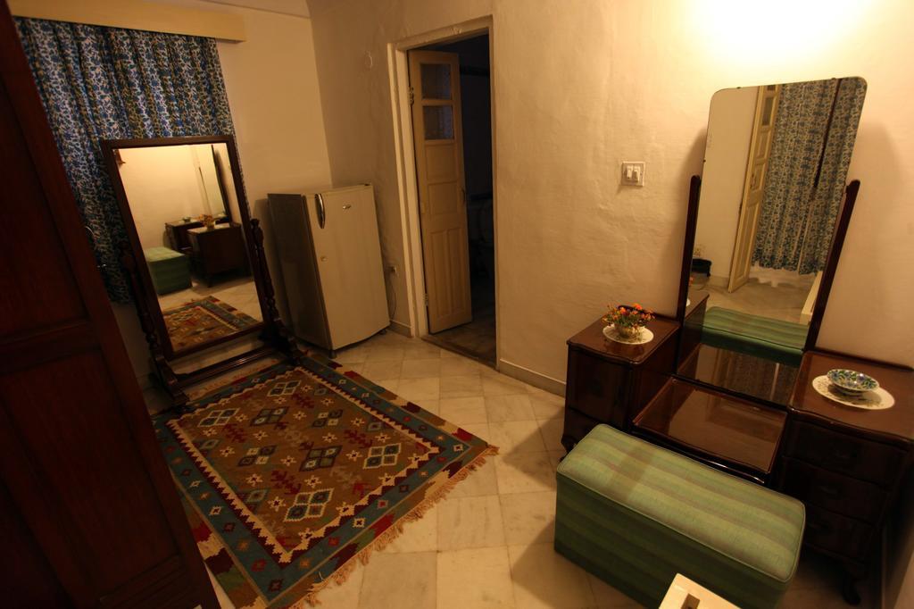 Loharu House Bed and Breakfast Τζαϊπούρ Δωμάτιο φωτογραφία